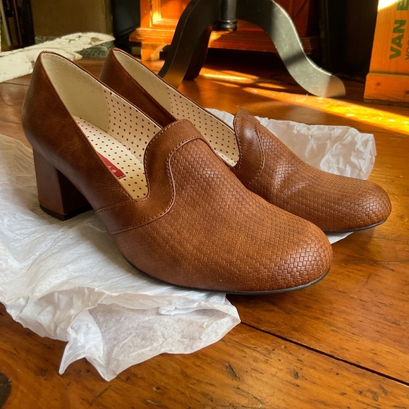 But Another Innocent Tale Shoes size 10 retro vibe - Picture 2 of 10
